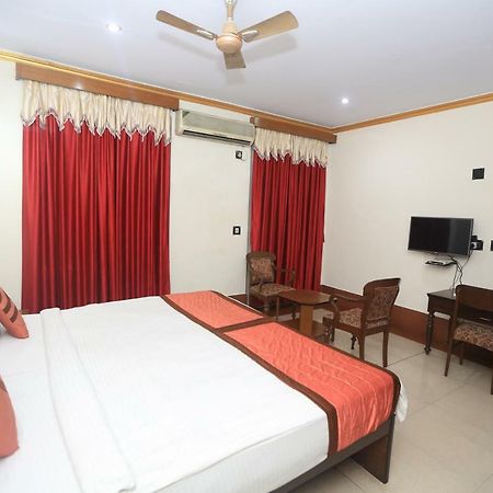 Ymca Seacom Inn โกลกาตา ภายนอก รูปภาพ
